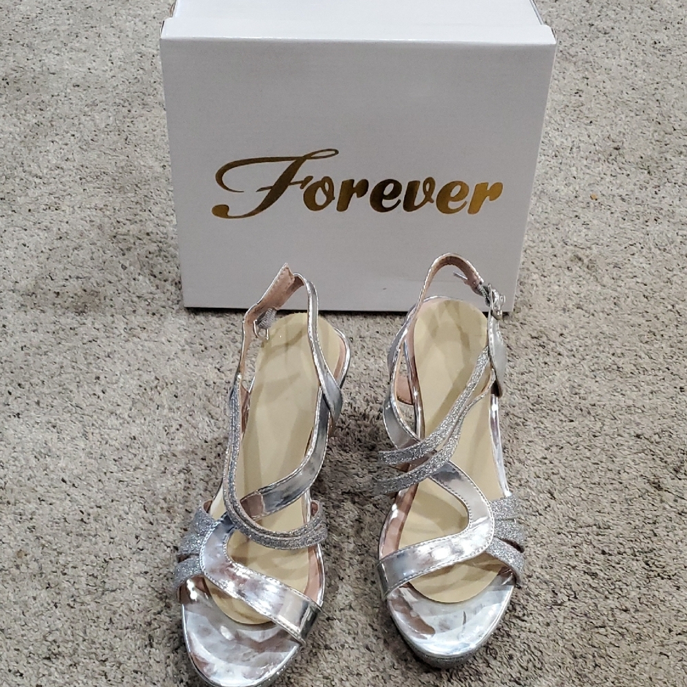 Forever Silver glittery Strappy Sandals